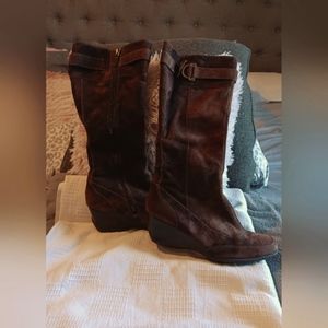 Joan and David cjtonia brown suede upper insole leather under knee high boots